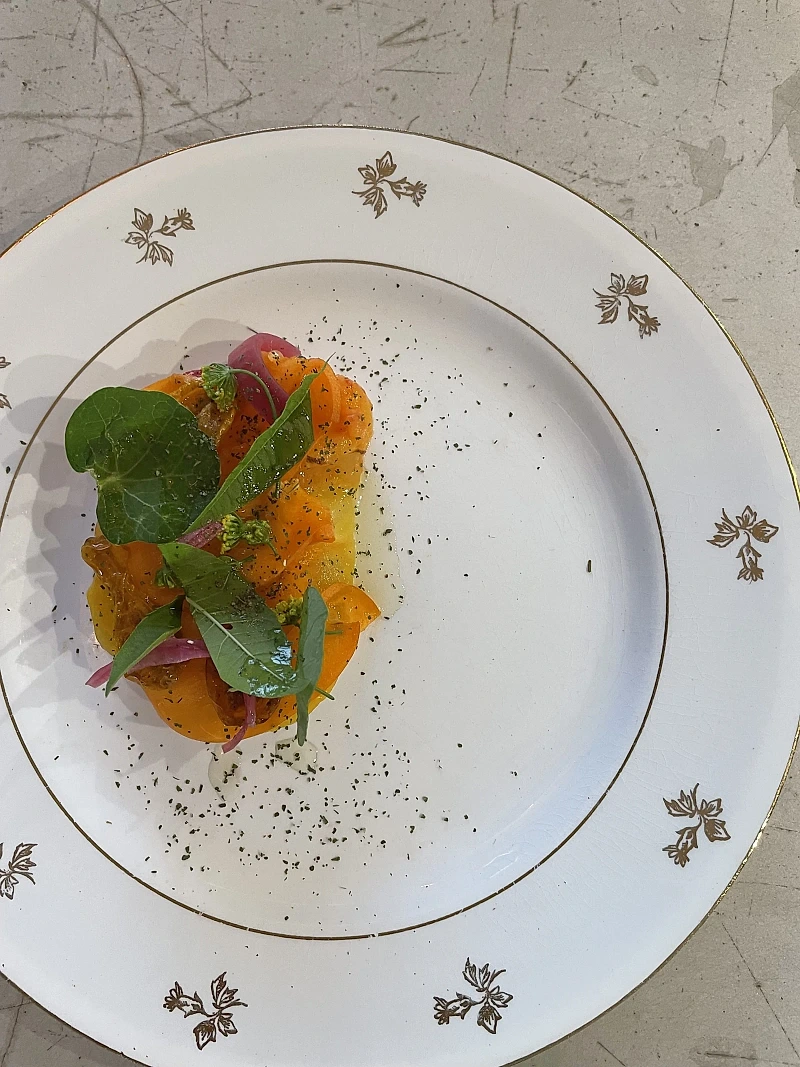 Assiette tomate ancienne — catering gastronomique Paris