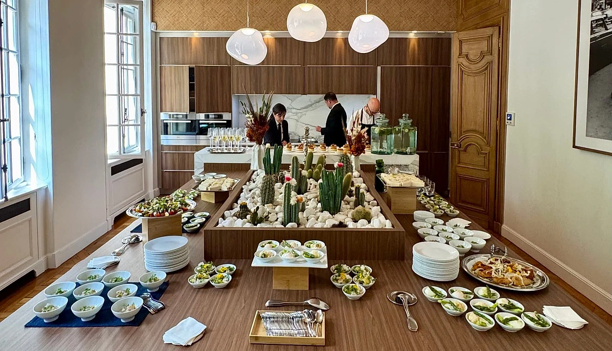 Traiteur corporate Paris La Défense — cocktail dîner d'entreprise NOCTA